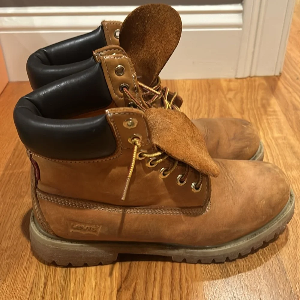 Broken in workboot. - Picture 2 of 3